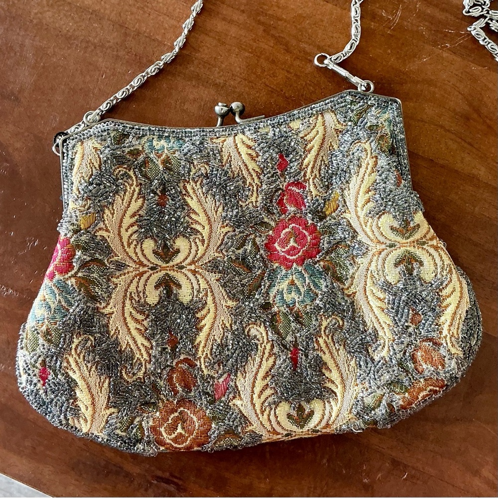 SOLD 1930s 40s French Tapestry Petit Point Victorian Floral Purse Snap Close - Picture 4 of 17